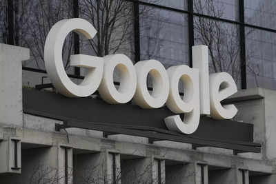 US considers asking court to break up Google